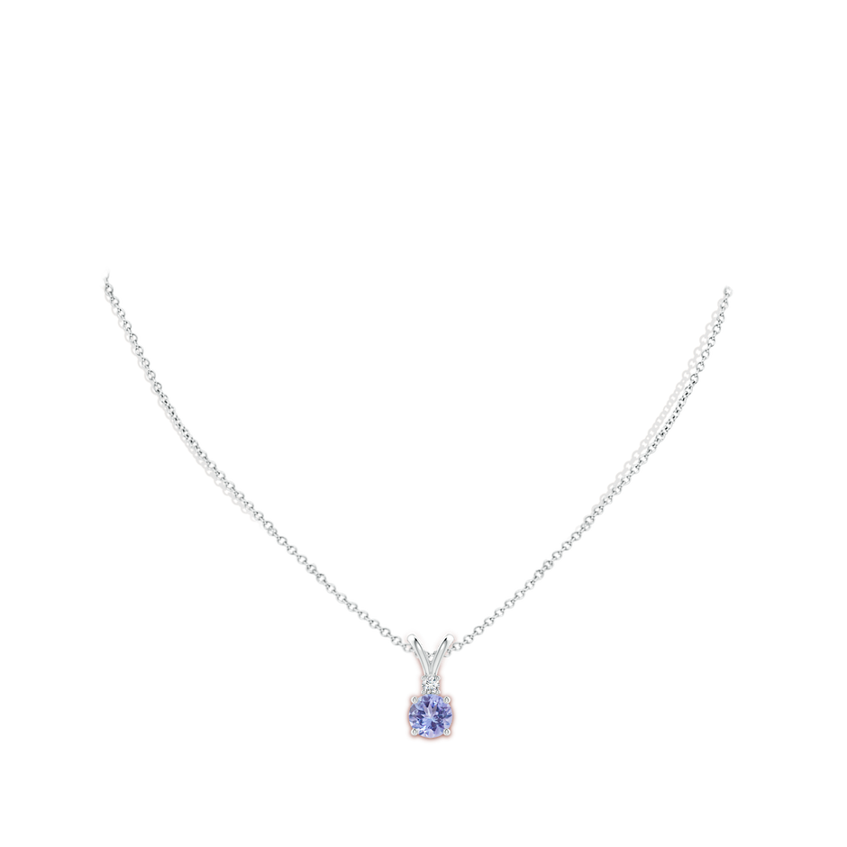 7mm A Round Tanzanite Solitaire V-Bale Pendant with Diamond in P950 Platinum pen