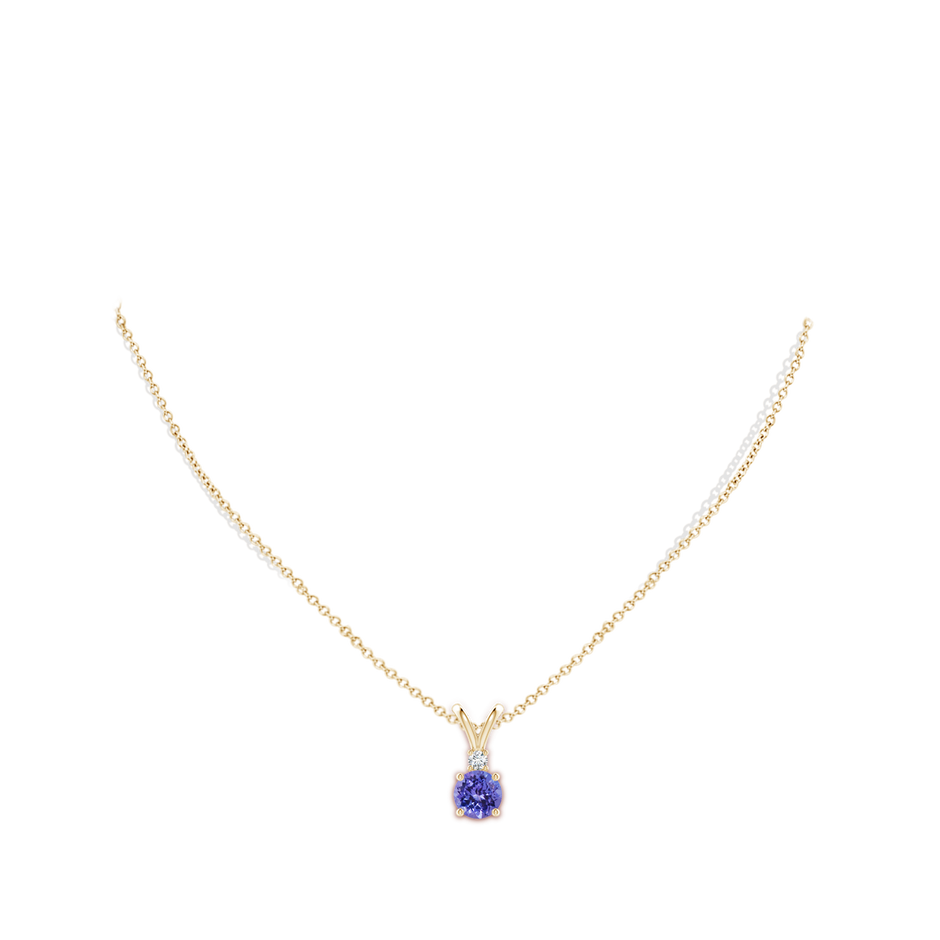 7mm AA Round Tanzanite Solitaire V-Bale Pendant with Diamond in Yellow Gold pen