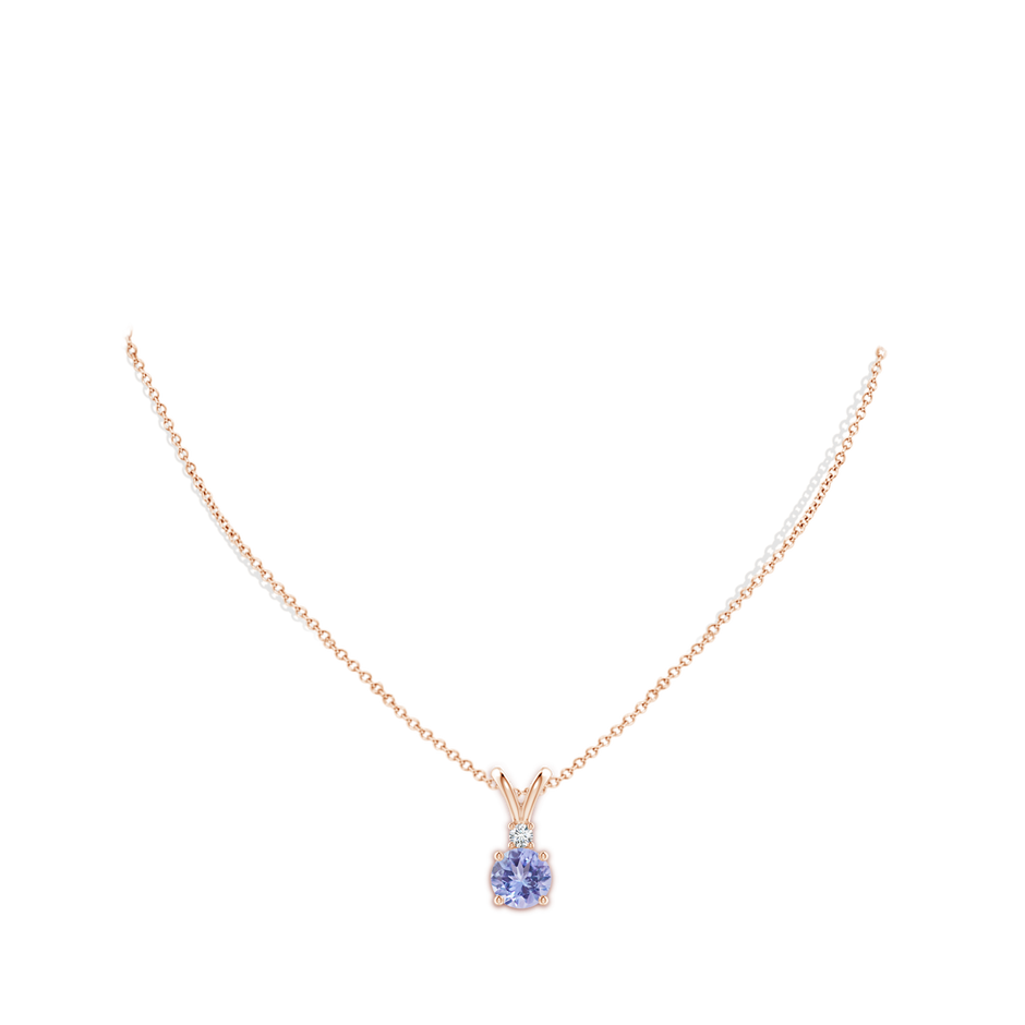 8mm A Round Tanzanite Solitaire V-Bale Pendant with Diamond in Rose Gold pen