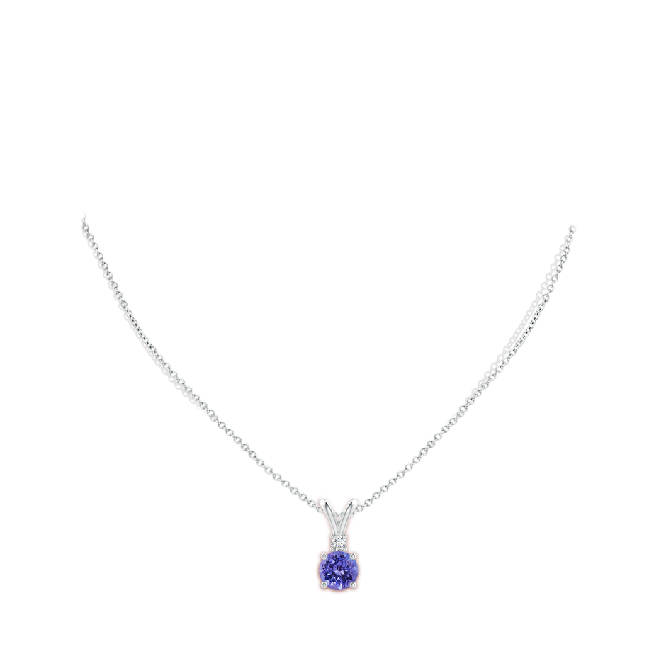8mm AA Round Tanzanite Solitaire V-Bale Pendant with Diamond in White Gold pen