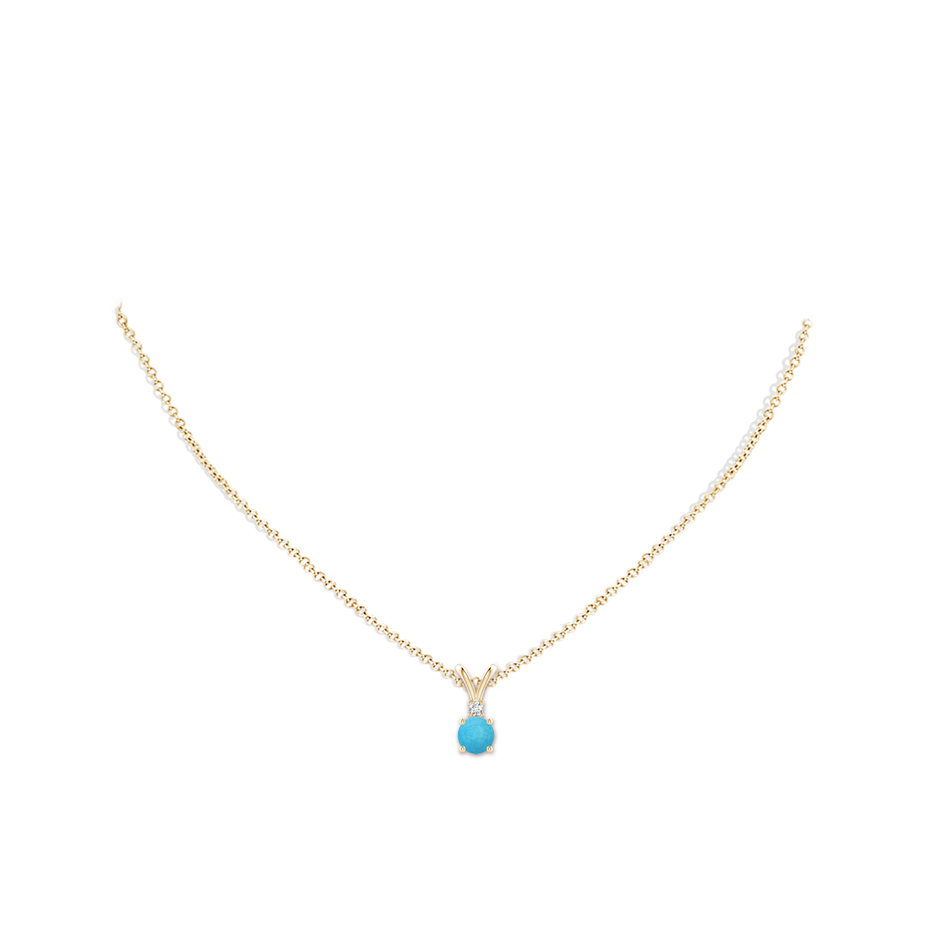 6mm A Round Turquoise Solitaire V-Bale Pendant with Diamond in Yellow Gold pen