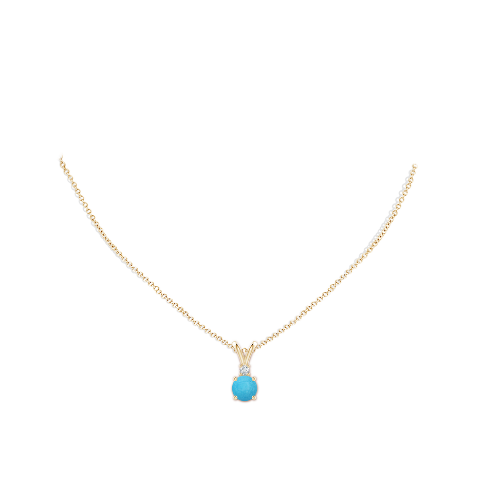 8mm A Round Turquoise Solitaire V-Bale Pendant with Diamond in Yellow Gold pen