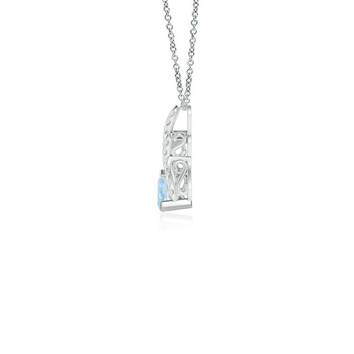 AA - Aquamarine / 0.24 CT / 14 KT White Gold