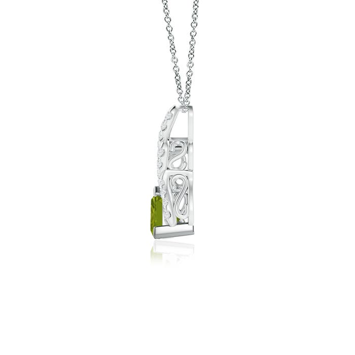 AAA - Peridot / 0.6 CT / 14 KT White Gold