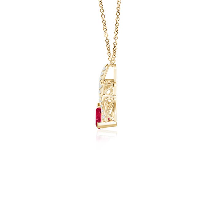 AA - Ruby / 0.31 CT / 14 KT Yellow Gold