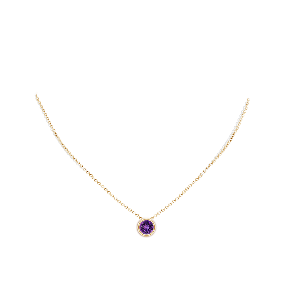 8mm AAAA Bezel-Set Round Amethyst Solitaire Pendant in 18K Yellow Gold pen