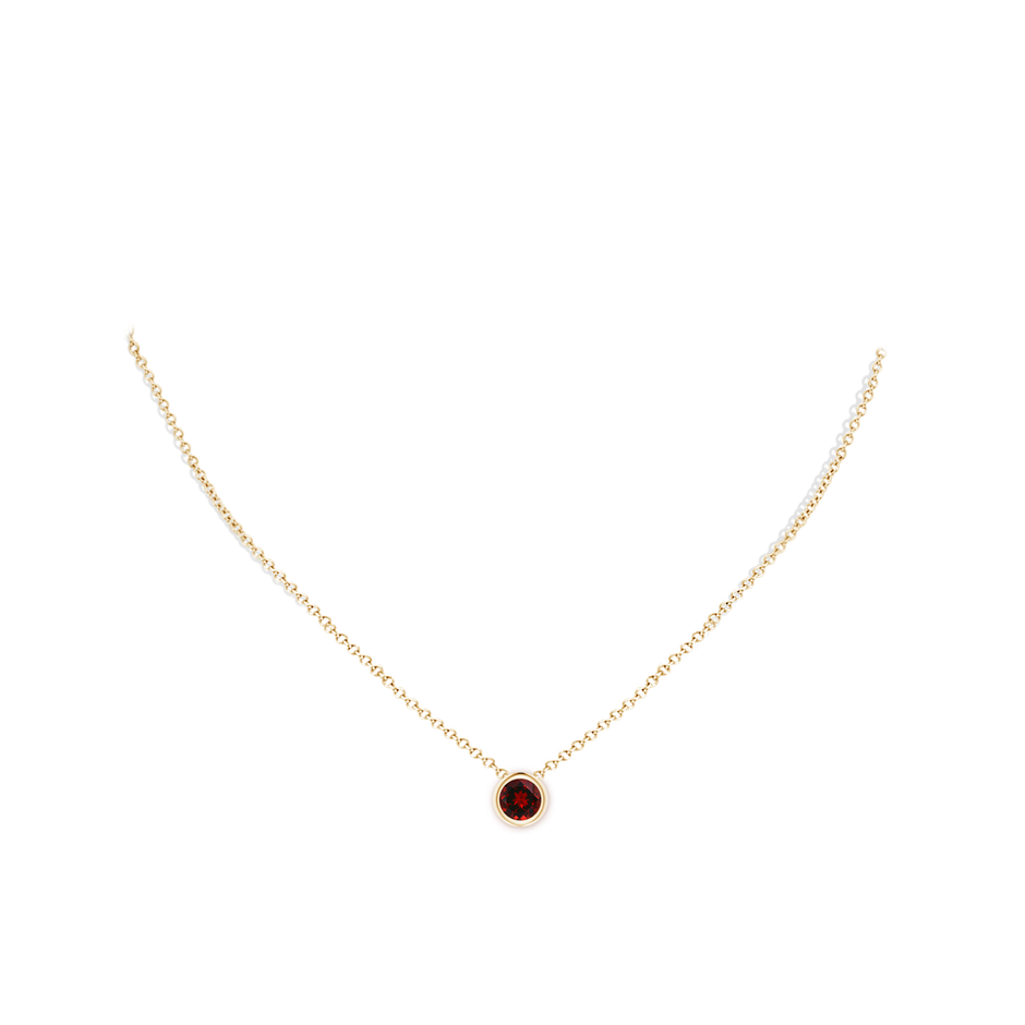6mm AAAA Bezel-Set Round Garnet Solitaire Pendant in Yellow Gold pen