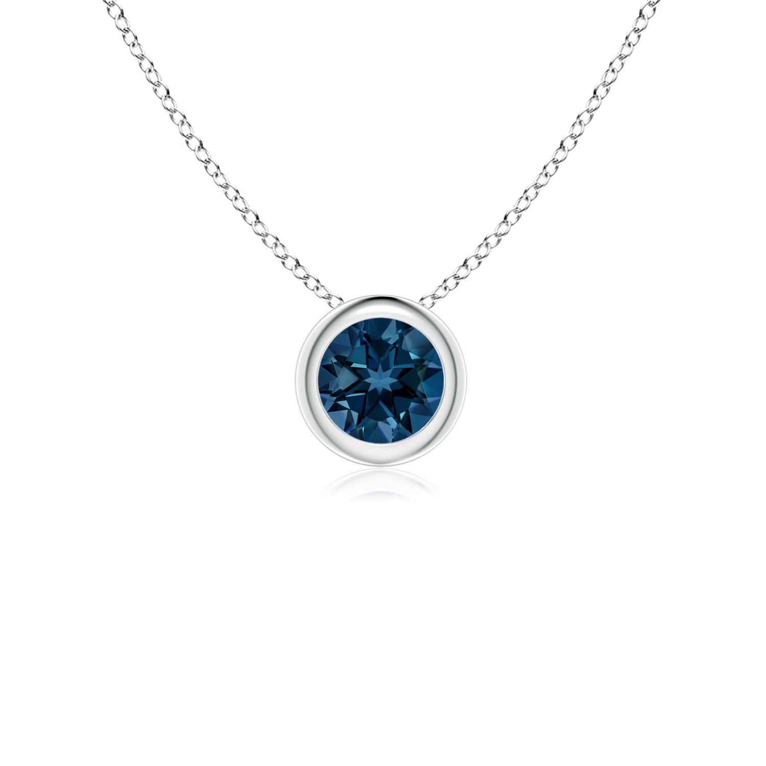 AAAA - London Blue Topaz / 0.32 CT / 14 KT White Gold