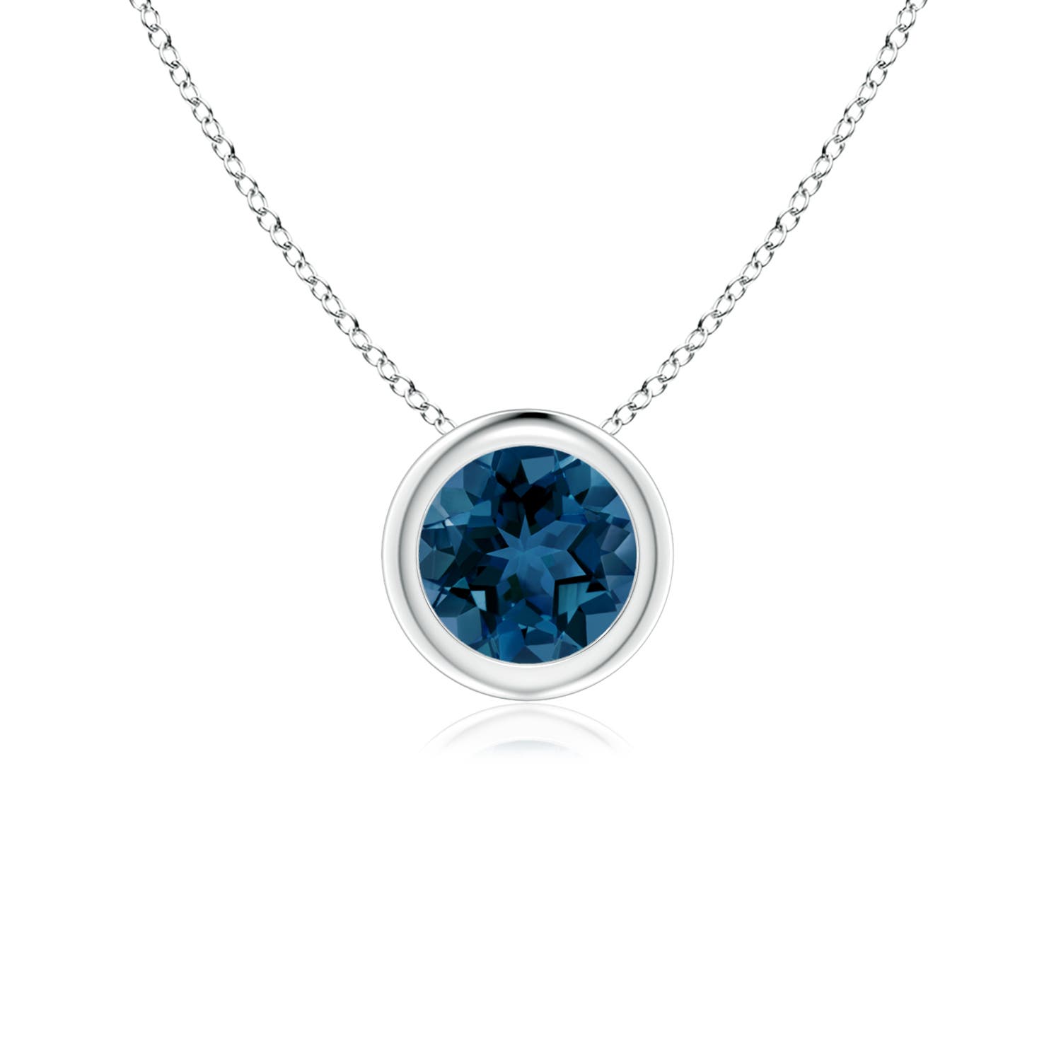 AAA - London Blue Topaz / 0.6 CT / 14 KT White Gold