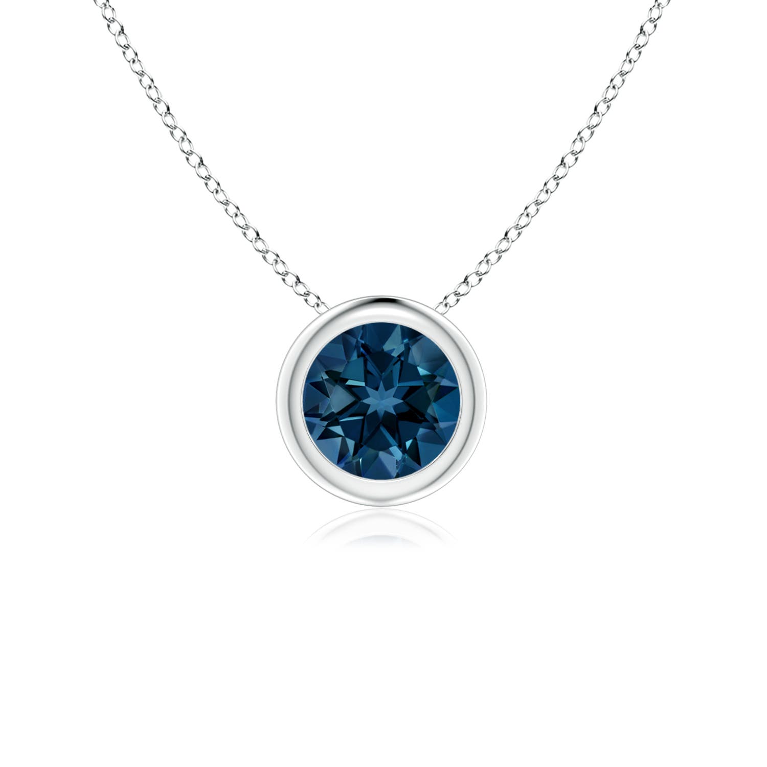 AAAA - London Blue Topaz / 0.6 CT / 14 KT White Gold