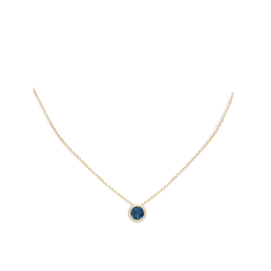 8mm AA Bezel-Set Round London Blue Topaz Solitaire Pendant in Yellow Gold pen