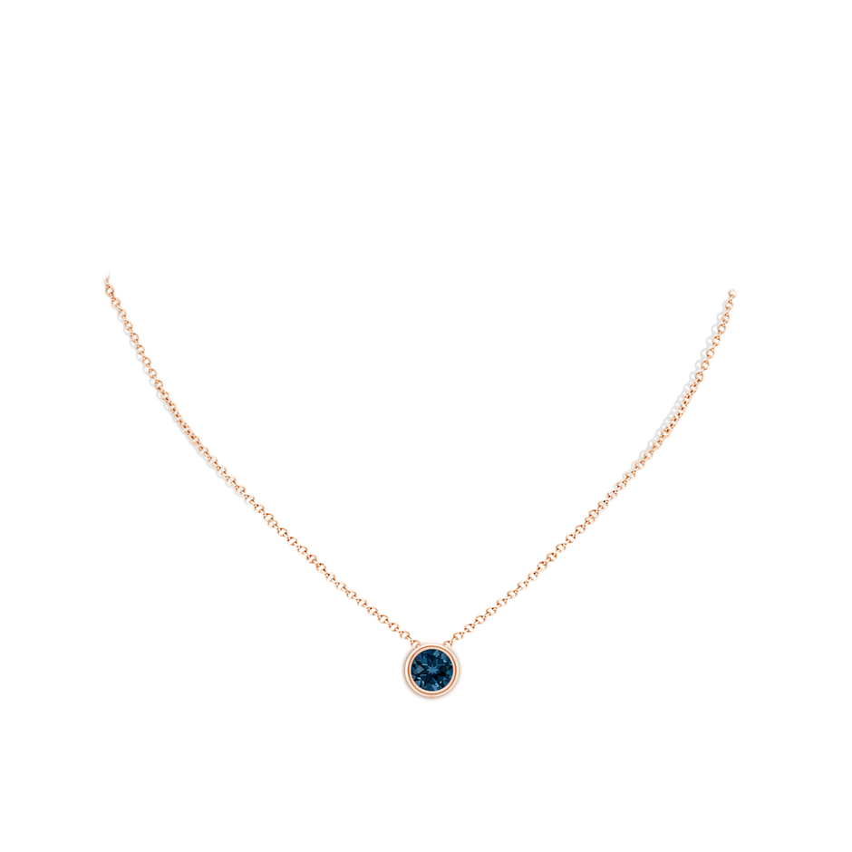 8mm AAAA Bezel-Set Round London Blue Topaz Solitaire Pendant in Rose Gold pen