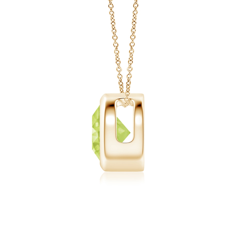 6mm A Bezel-Set Round Peridot Solitaire Pendant in Yellow Gold side 199