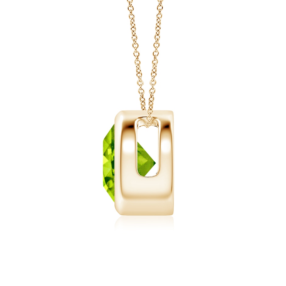 7mm AAA Bezel-Set Round Peridot Solitaire Pendant in Yellow Gold side 199