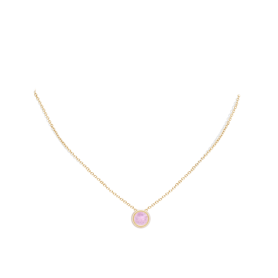 8mm AAAA Bezel-Set Round Rose Quartz Solitaire Pendant in Yellow Gold pen