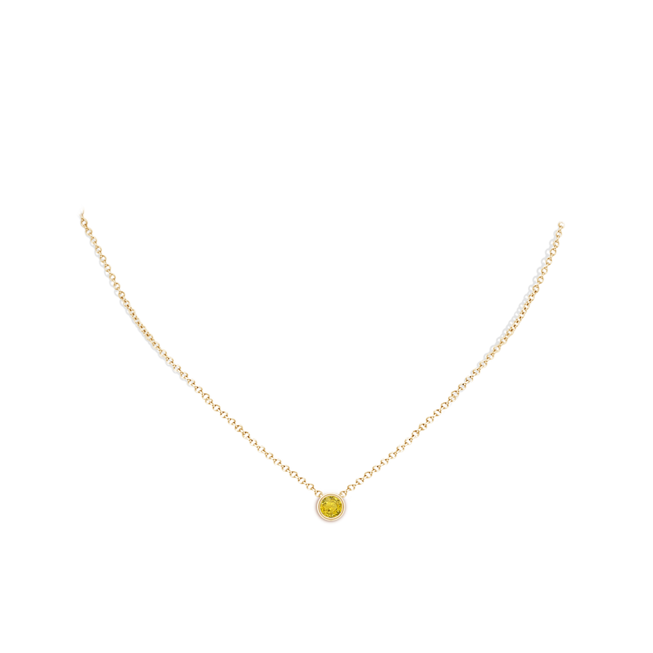 5mm AAA Bezel-Set Round Yellow Sapphire Solitaire Pendant in Yellow Gold pen