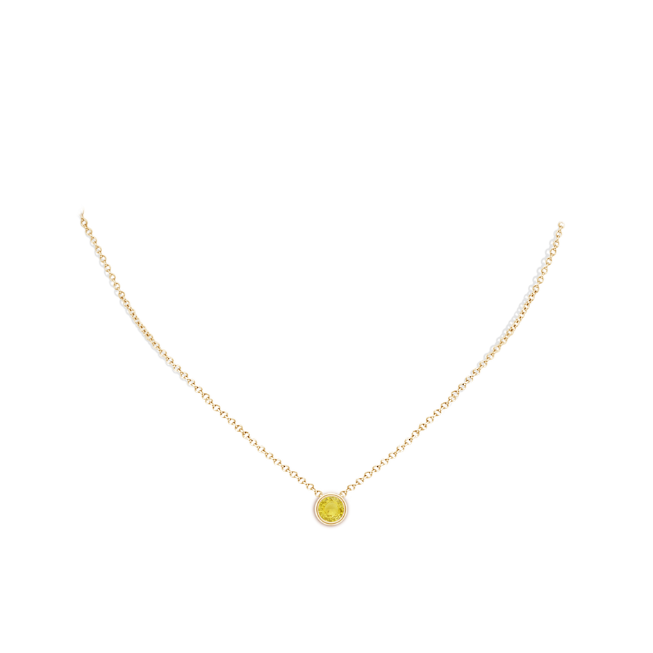 6mm A Bezel-Set Round Yellow Sapphire Solitaire Pendant in Yellow Gold pen