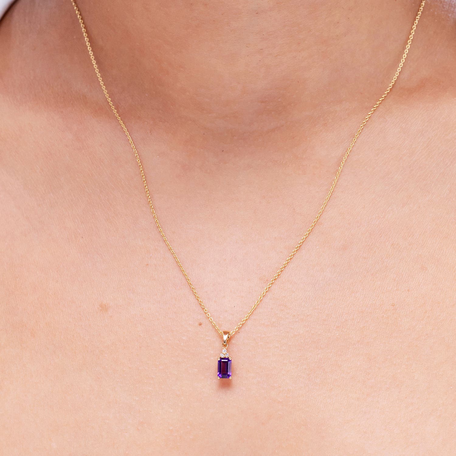 A - Amethyst / 0.57 CT / 14 KT Yellow Gold