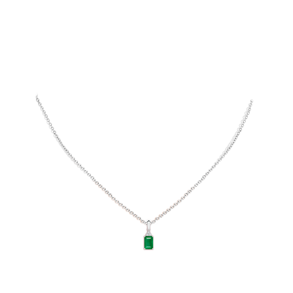 6x4mm AA Emerald-Cut Emerald Pendant with Diamond Trio in S999 Silver pen