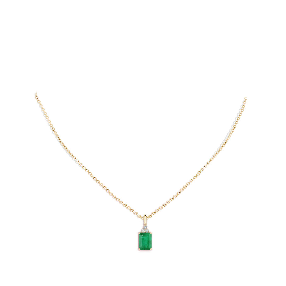 8x6mm A Emerald-Cut Emerald Pendant with Diamond Trio in Yellow Gold pen
