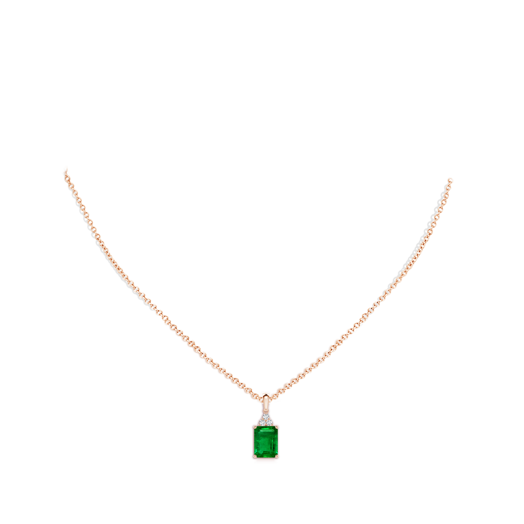 8x6mm AAAA Emerald-Cut Emerald Pendant with Diamond Trio in Rose Gold pen