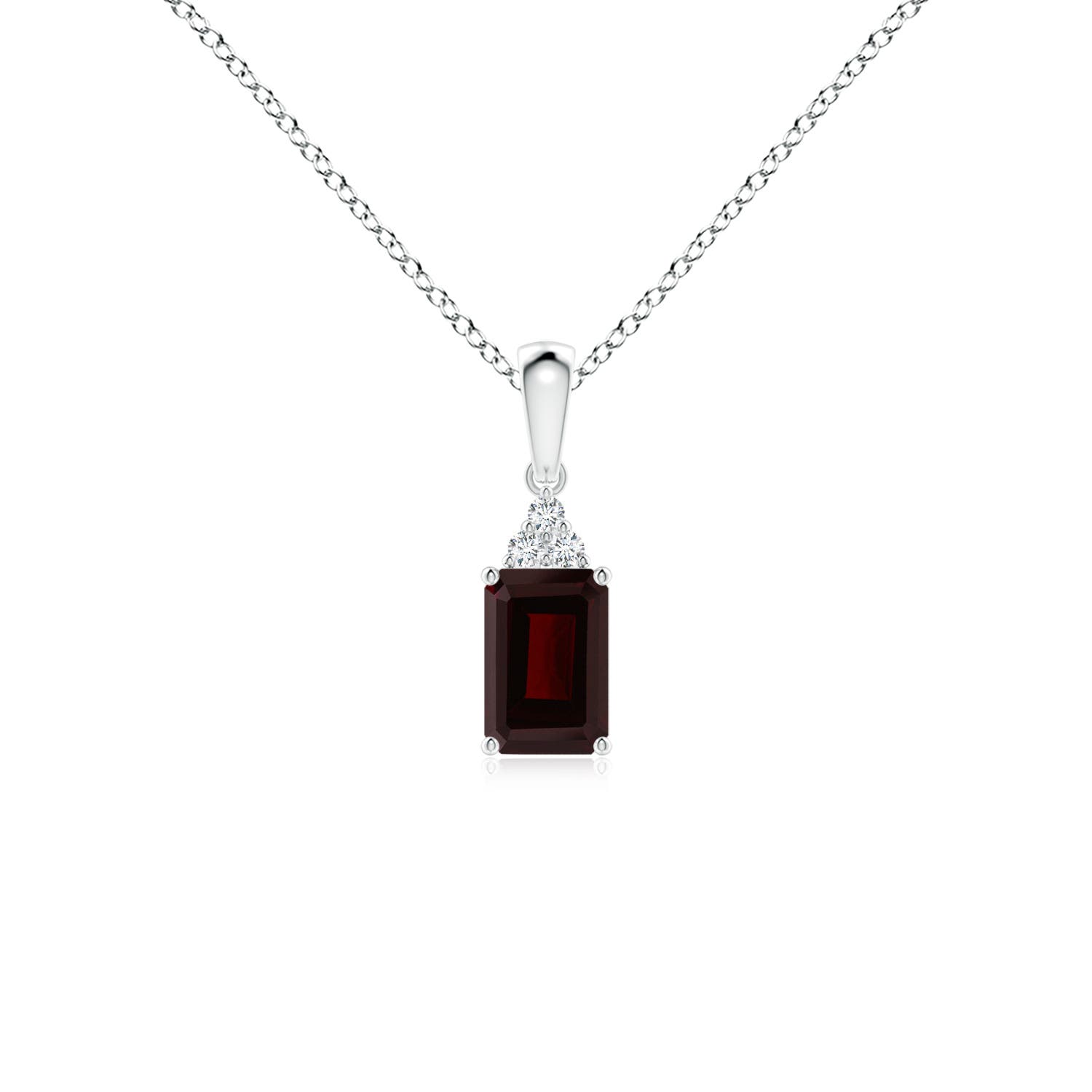 A - Garnet / 0.72 CT / 14 KT White Gold