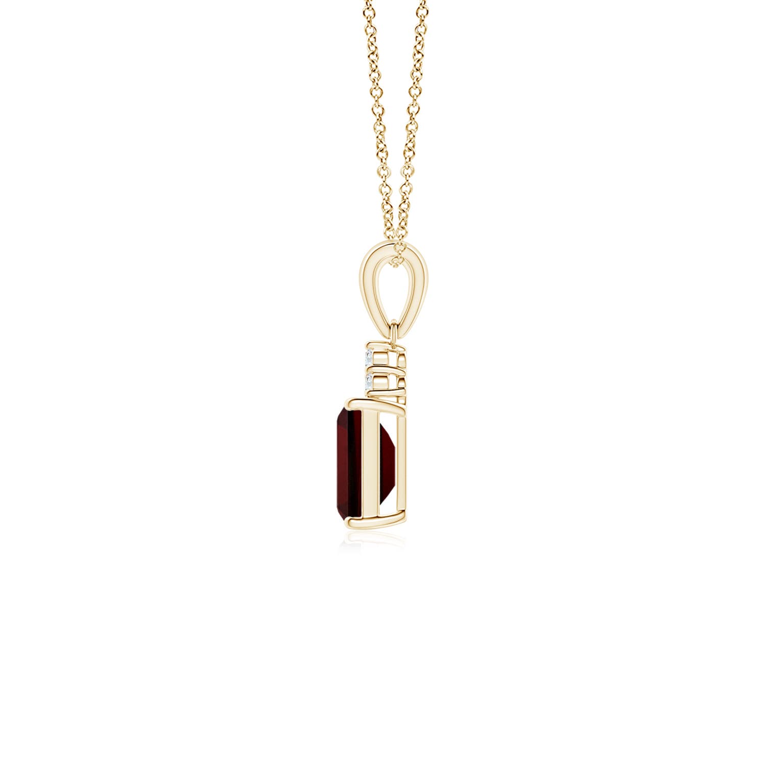 AA - Garnet / 0.72 CT / 14 KT Yellow Gold