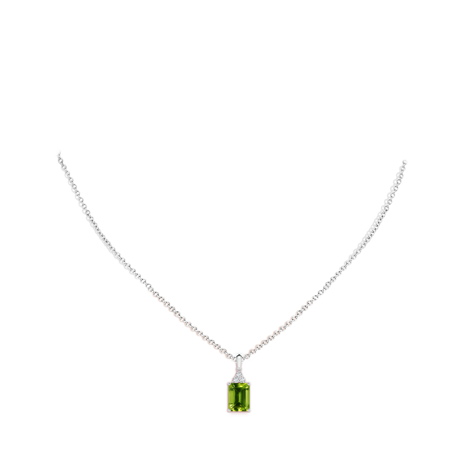 8x6mm AAAA Emerald-Cut Peridot Pendant with Diamond Trio in White Gold body-neck