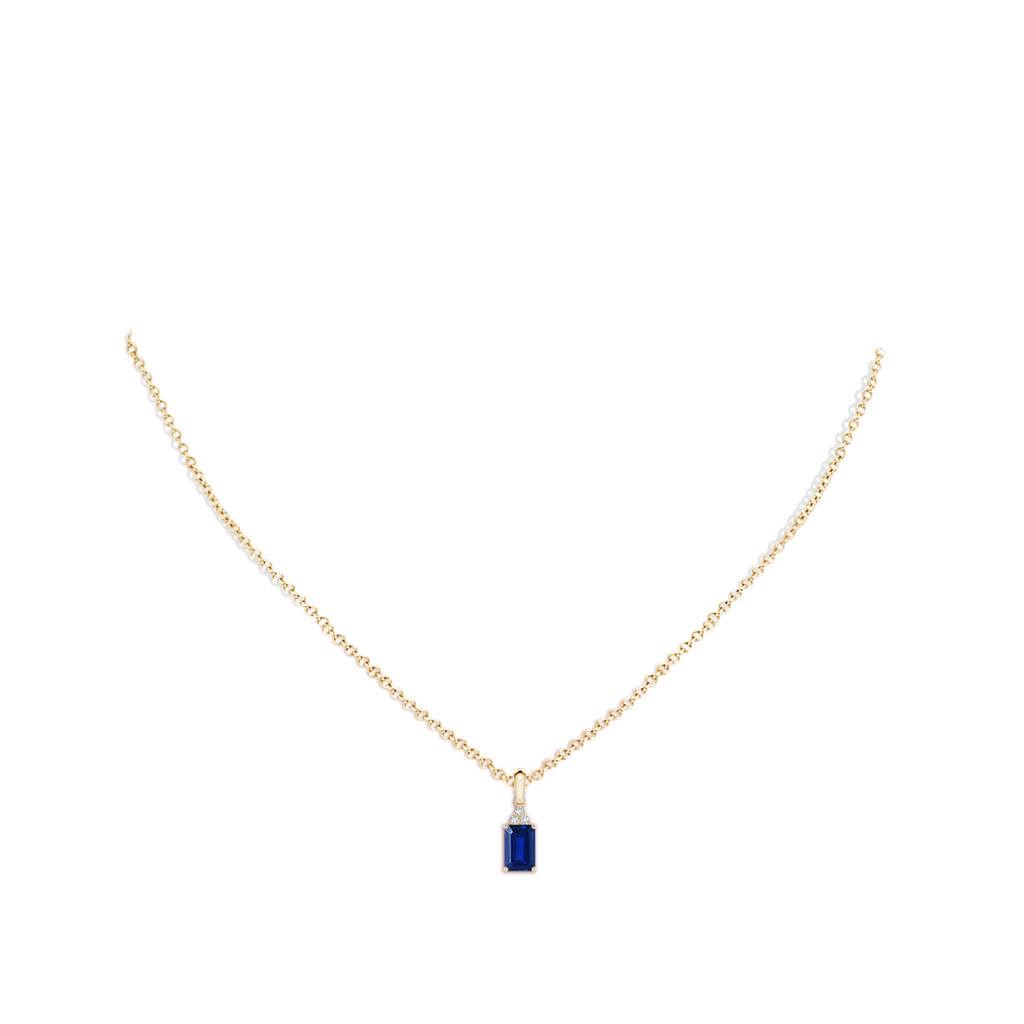 6x4mm AAAA Emerald-Cut Blue Sapphire Pendant with Diamond Trio in Yellow Gold pen