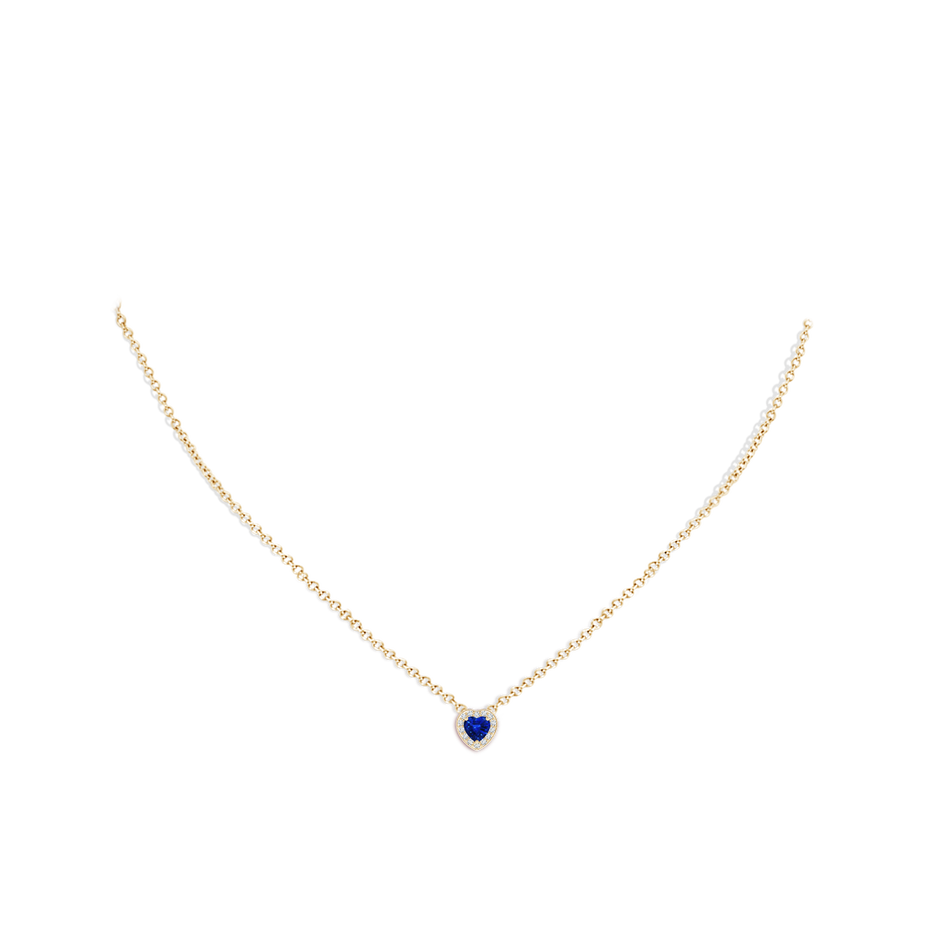 4mm AAAA Heart-Shaped Blue Sapphire Pendant with Diamond Halo in Yellow Gold pen
