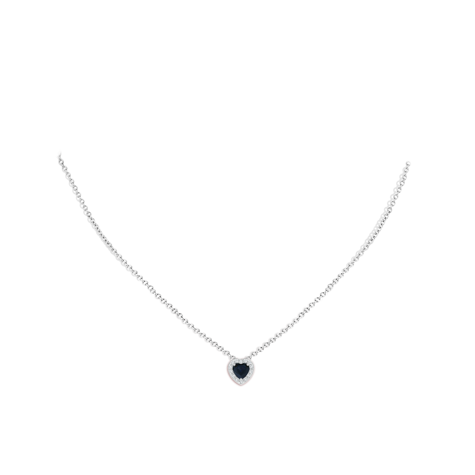 5mm A Heart-Shaped Blue Sapphire Pendant with Diamond Halo in P950 Platinum pen