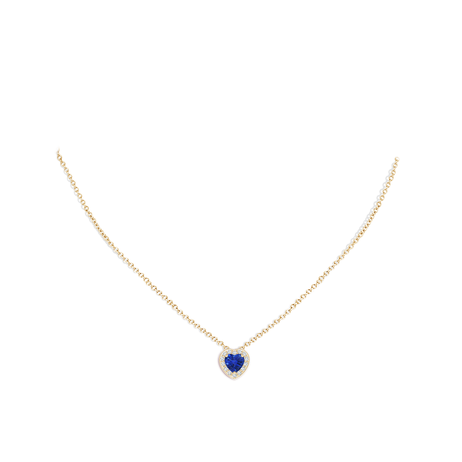 6mm AAA Heart-Shaped Blue Sapphire Pendant with Diamond Halo in Yellow Gold pen