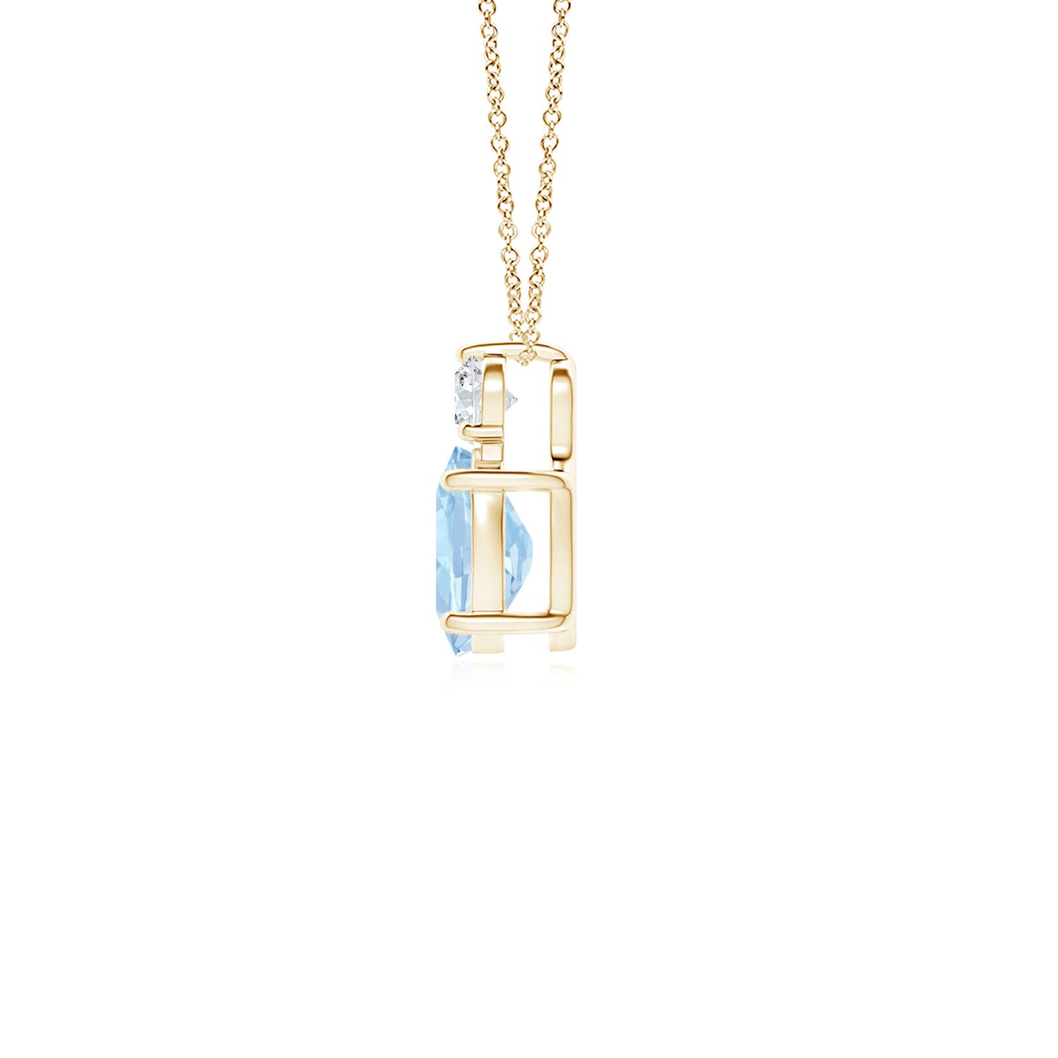 AA - Aquamarine / 0.71 CT / 14 KT Yellow Gold