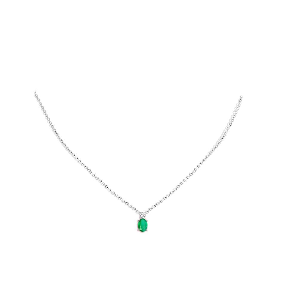 7x5mm A Oval Emerald Solitaire Pendant with Diamond in P950 Platinum pen