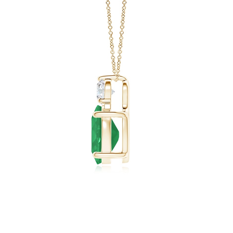 9x7mm A Oval Emerald Solitaire Pendant with Diamond in Yellow Gold side 199