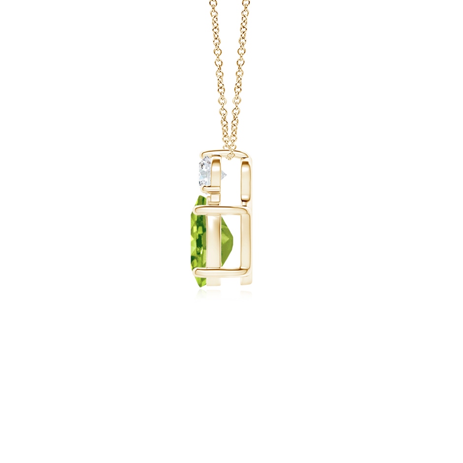 7x5mm AAA Oval Peridot Solitaire Pendant with Diamond in Yellow Gold side 199