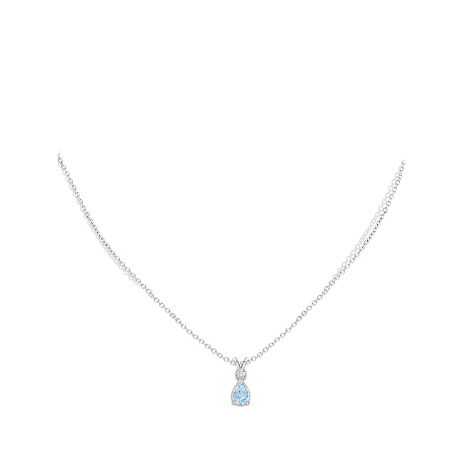 7x5mm AA Aquamarine Teardrop Pendant with Diamond in White Gold pen