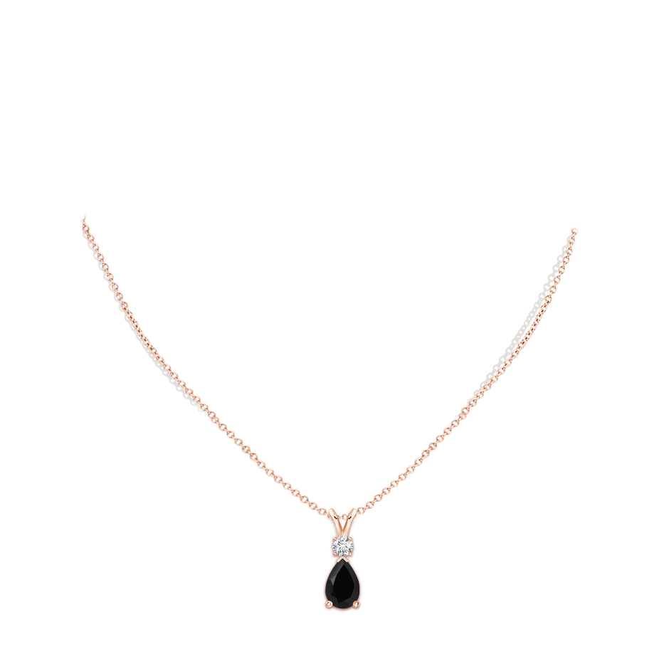 12x8mm AAA Prong-Set Black Onyx Teardrop V-Bale Pendant with Diamond in Rose Gold pen