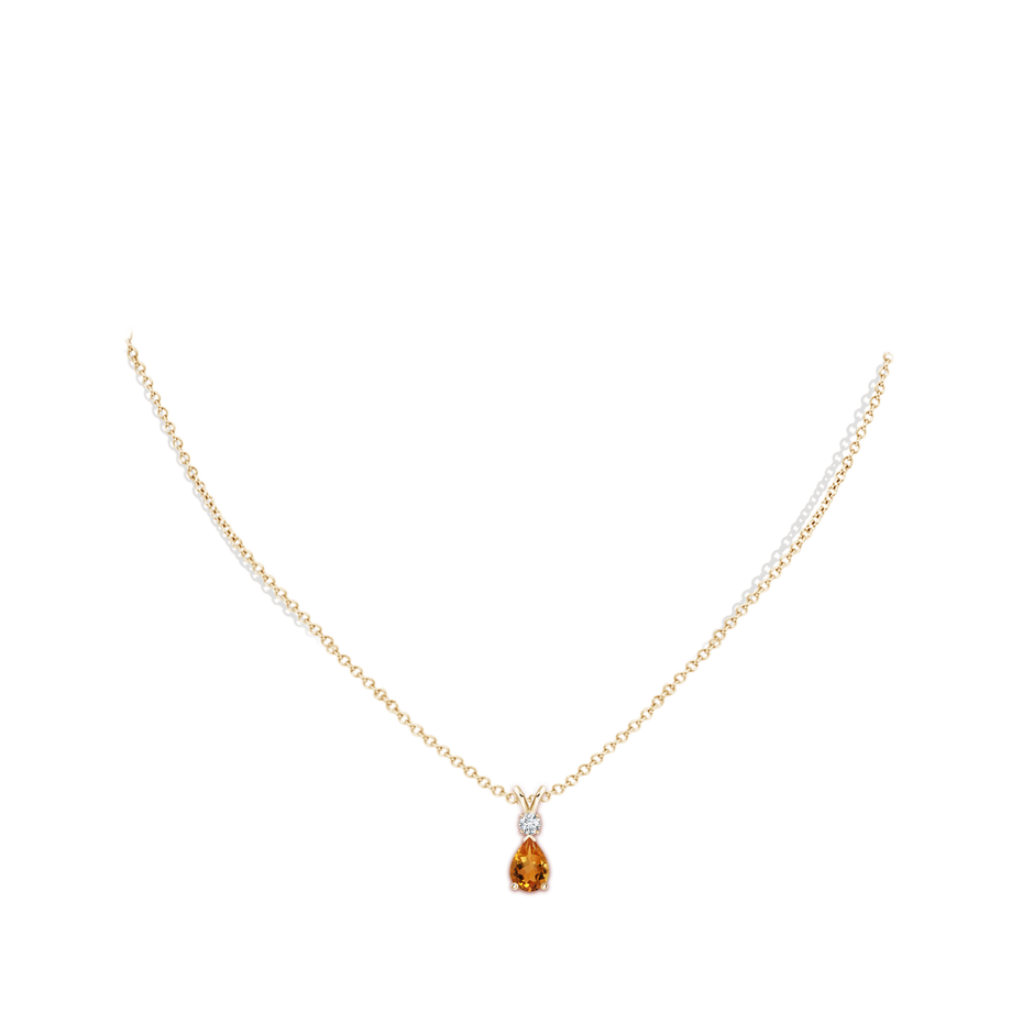 7x5mm AAA Prong-Set Citrine Teardrop V-Bale Pendant with Diamond in Yellow Gold pen
