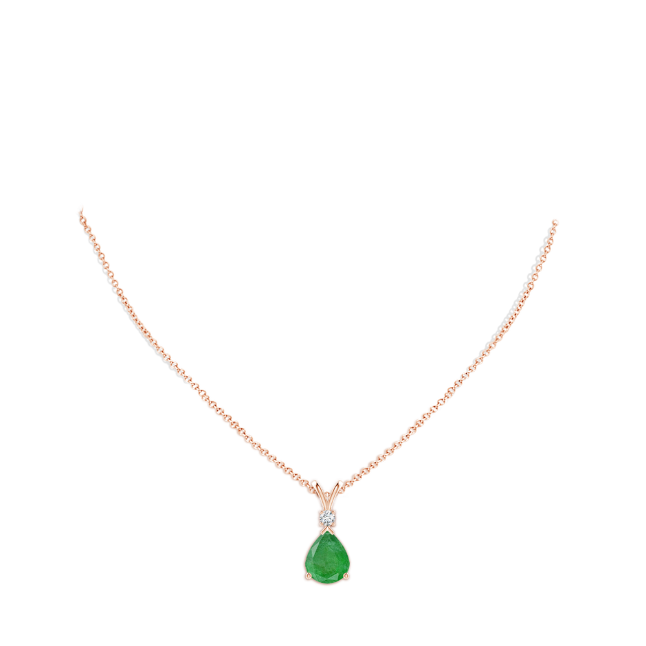 12x10mm A Prong-Set Emerald Teardrop V-Bale Pendant with Diamond in Rose Gold pen
