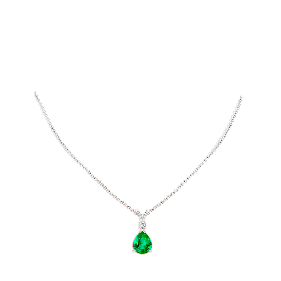 12x10mm AAA Prong-Set Emerald Teardrop V-Bale Pendant with Diamond in P950 Platinum pen