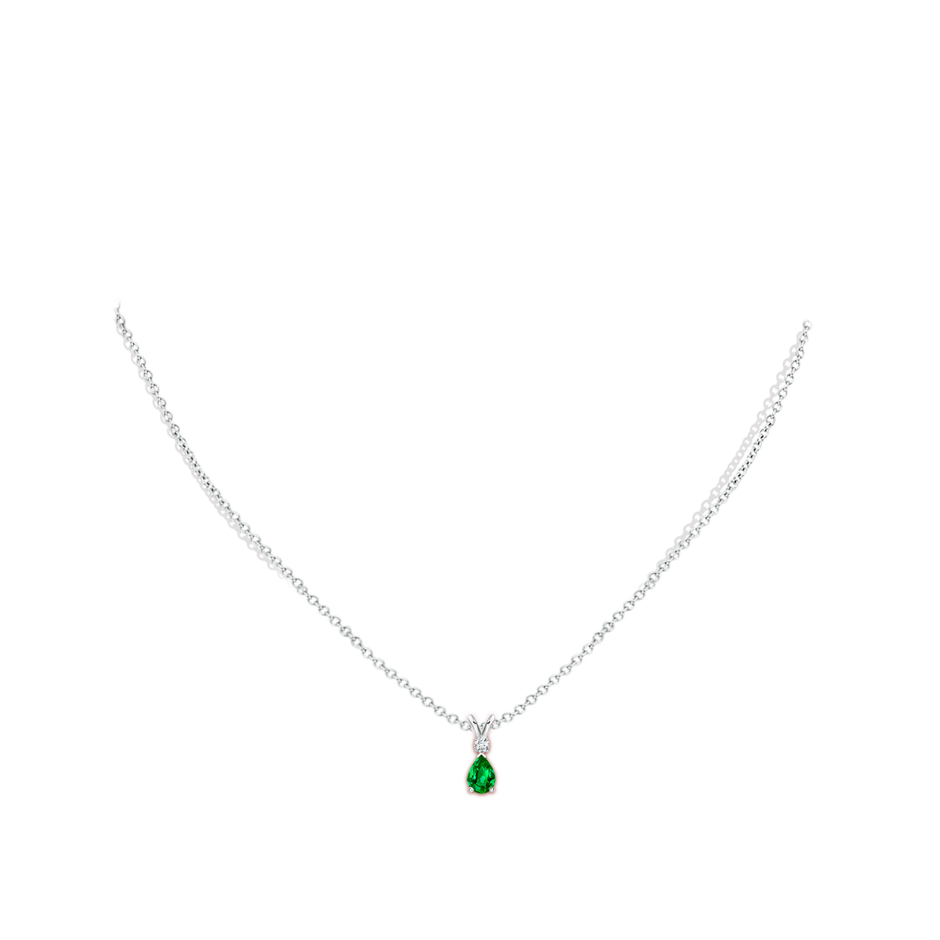 6x4mm AAAA Prong-Set Emerald Teardrop V-Bale Pendant with Diamond in 9K White Gold pen