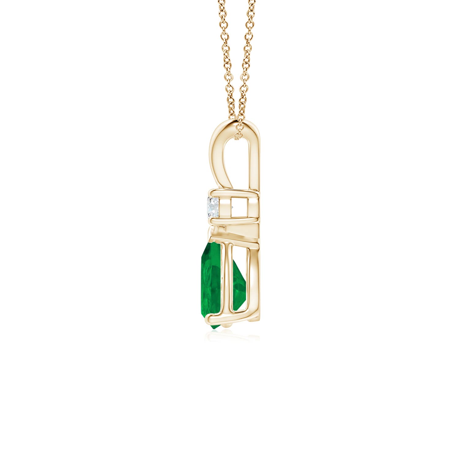 AA - Emerald / 0.67 CT / 14 KT Yellow Gold