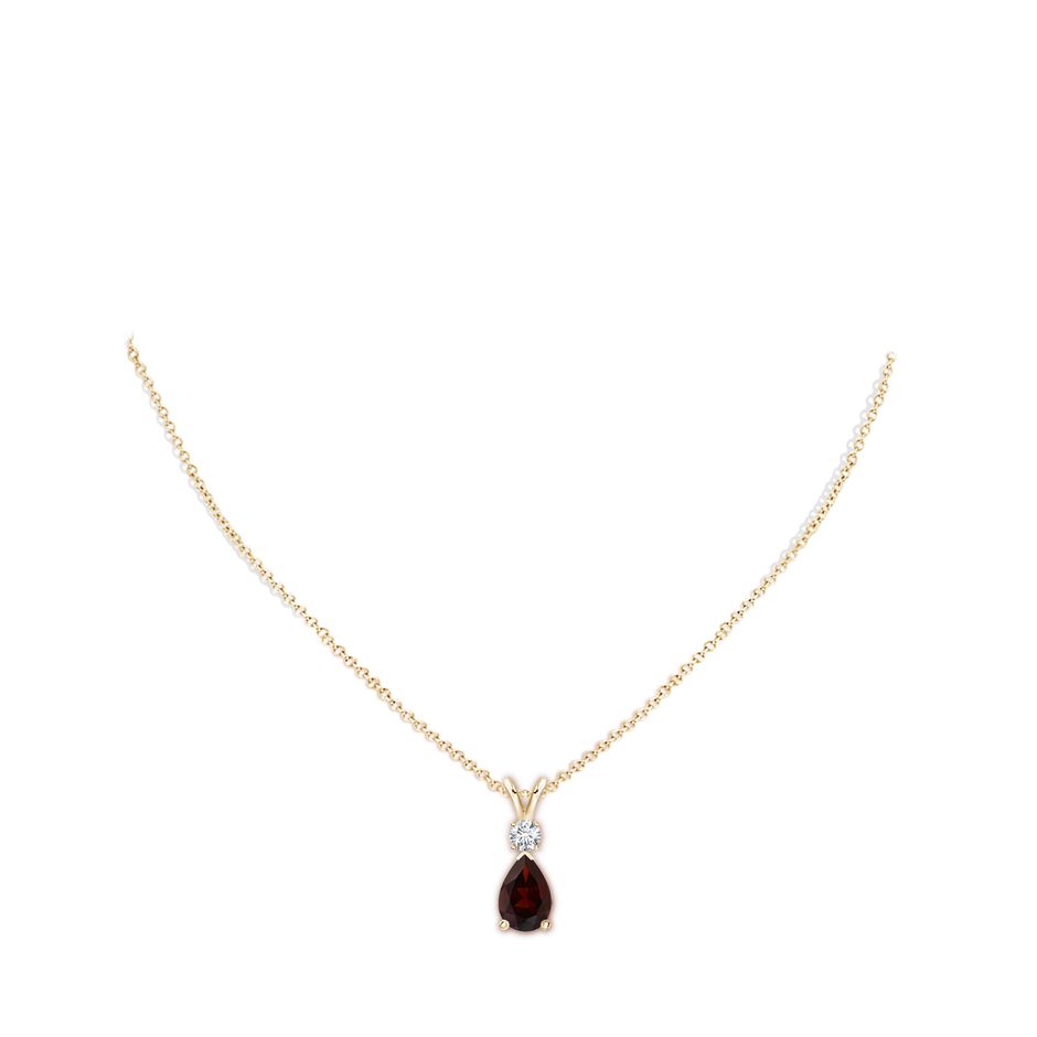 10x7mm A Prong-Set Garnet Teardrop V-Bale Pendant with Diamond in Yellow Gold pen