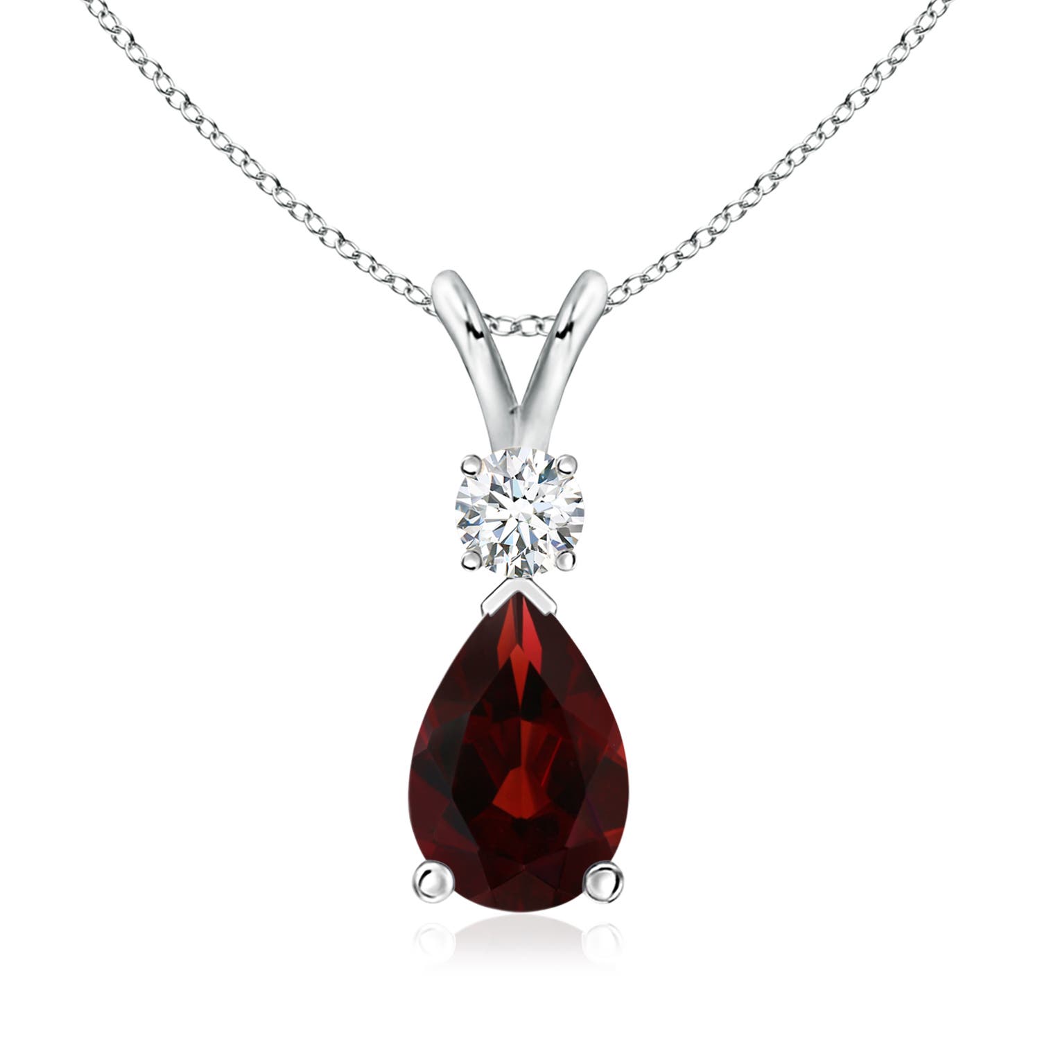 AA - Garnet / 2.28 CT / 14 KT White Gold