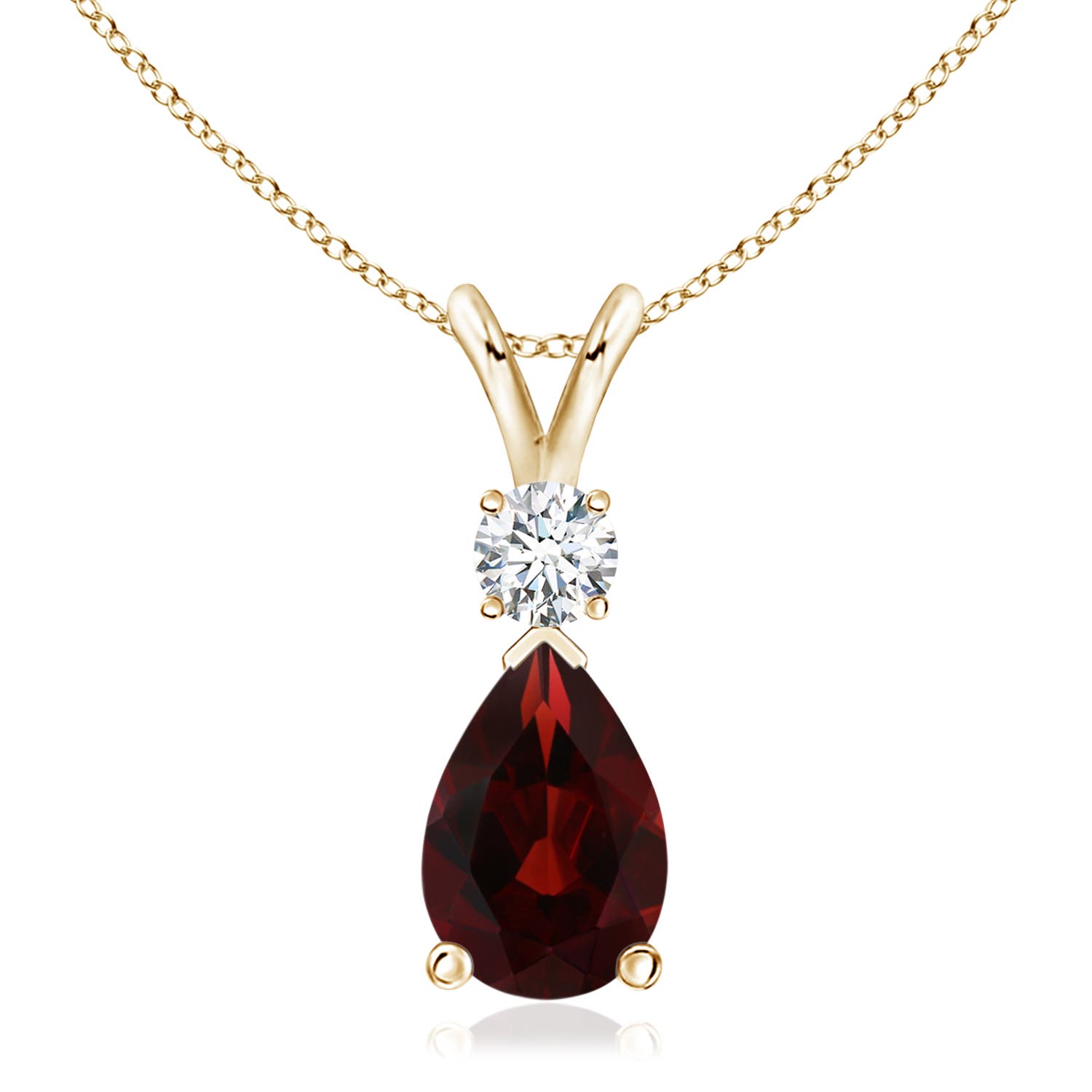 AA - Garnet / 3.68 CT / 14 KT Yellow Gold