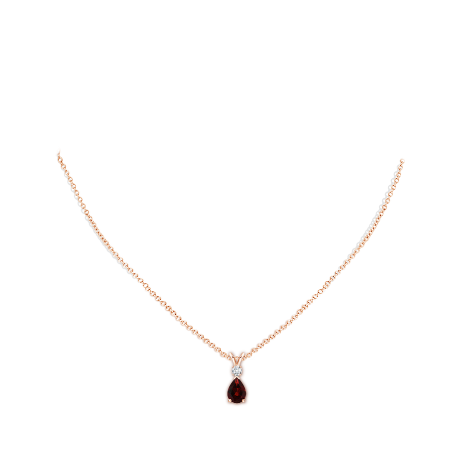 7x5mm AA Prong-Set Garnet Teardrop V-Bale Pendant with Diamond in Rose Gold pen