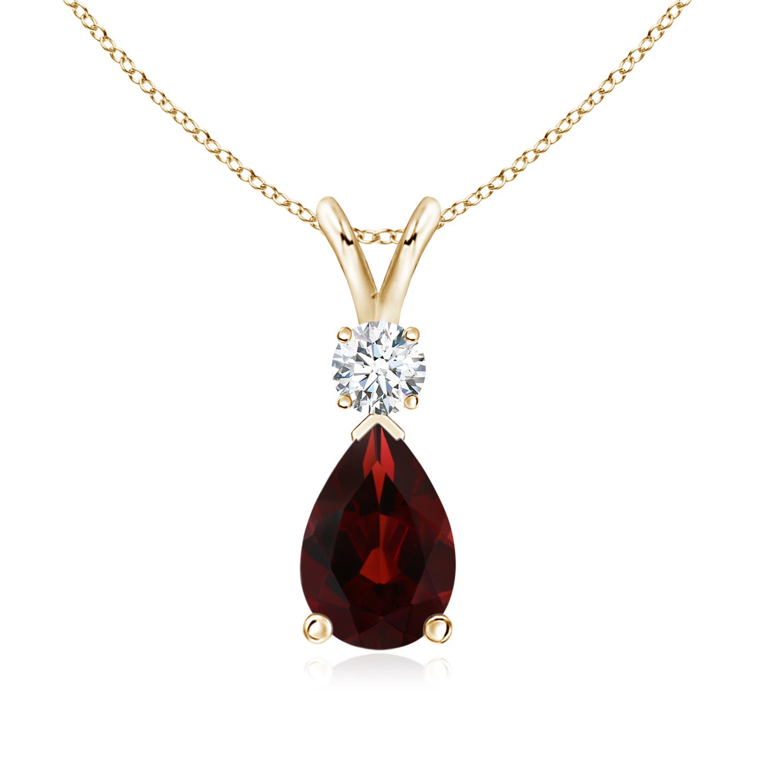 AA - Garnet / 1.96 CT / 14 KT Yellow Gold