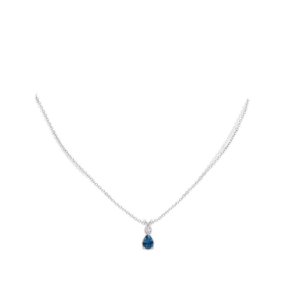 7x5mm AA London Blue Topaz Teardrop Pendant with Diamond in S999 Silver pen