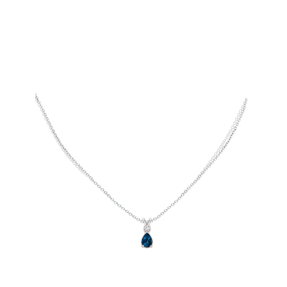 7x5mm AAA London Blue Topaz Teardrop Pendant with Diamond in S999 Silver pen